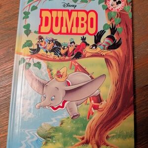 Disney Dumbo Hardcover Storybook - Colorful Illustration